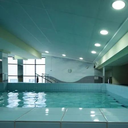 Eden Lucka * وارسو