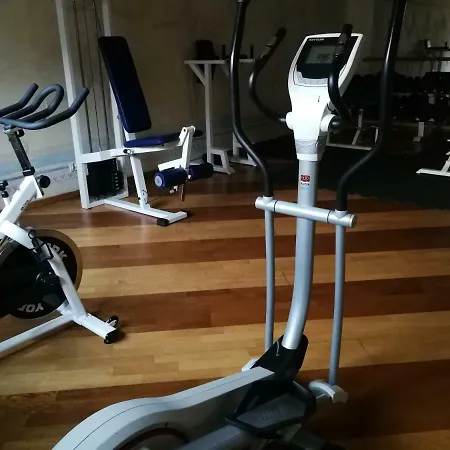 Eden Lucka * Varsovia